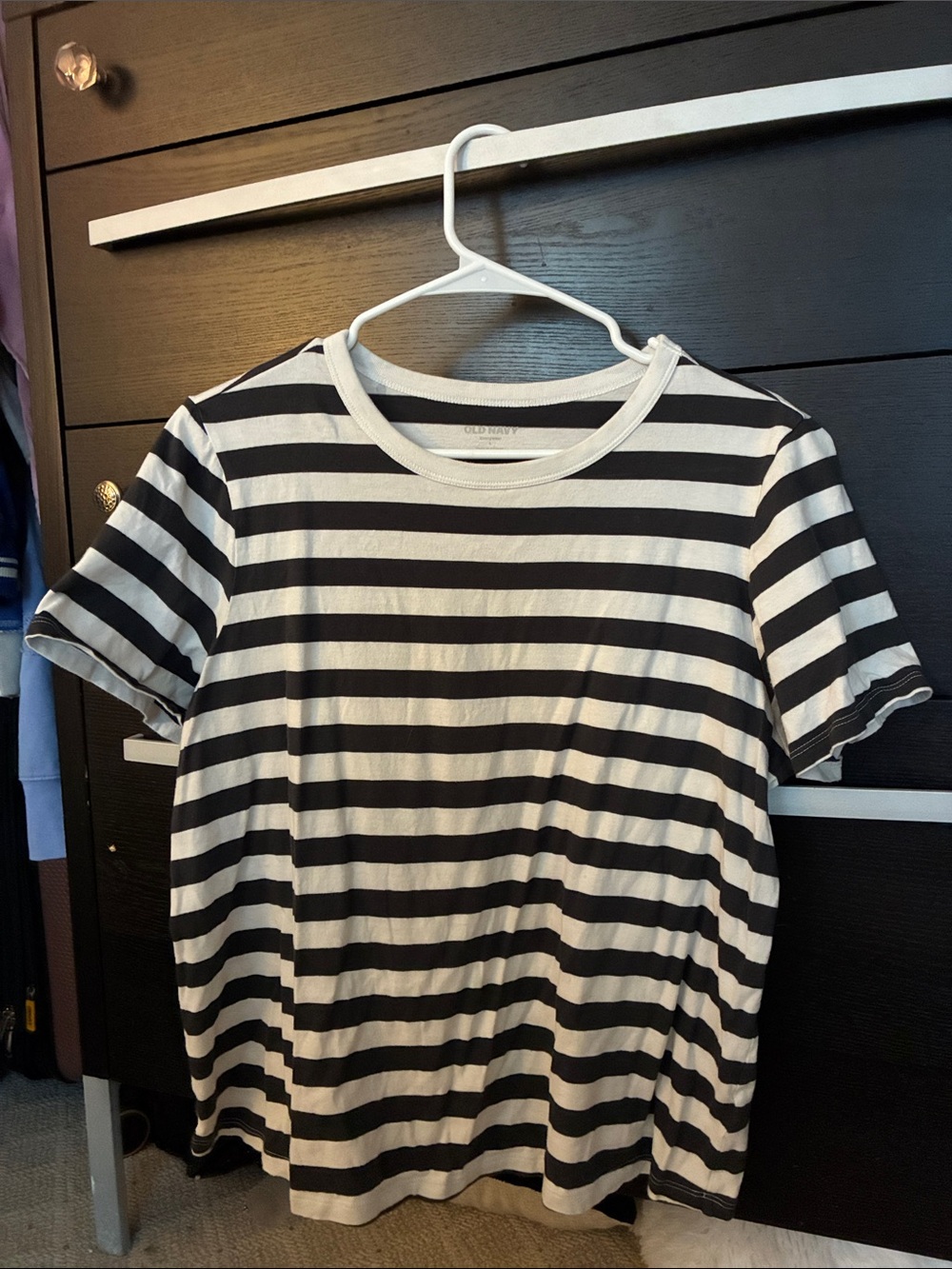 Old Navy Black and White Striped Short Sleeve Tee